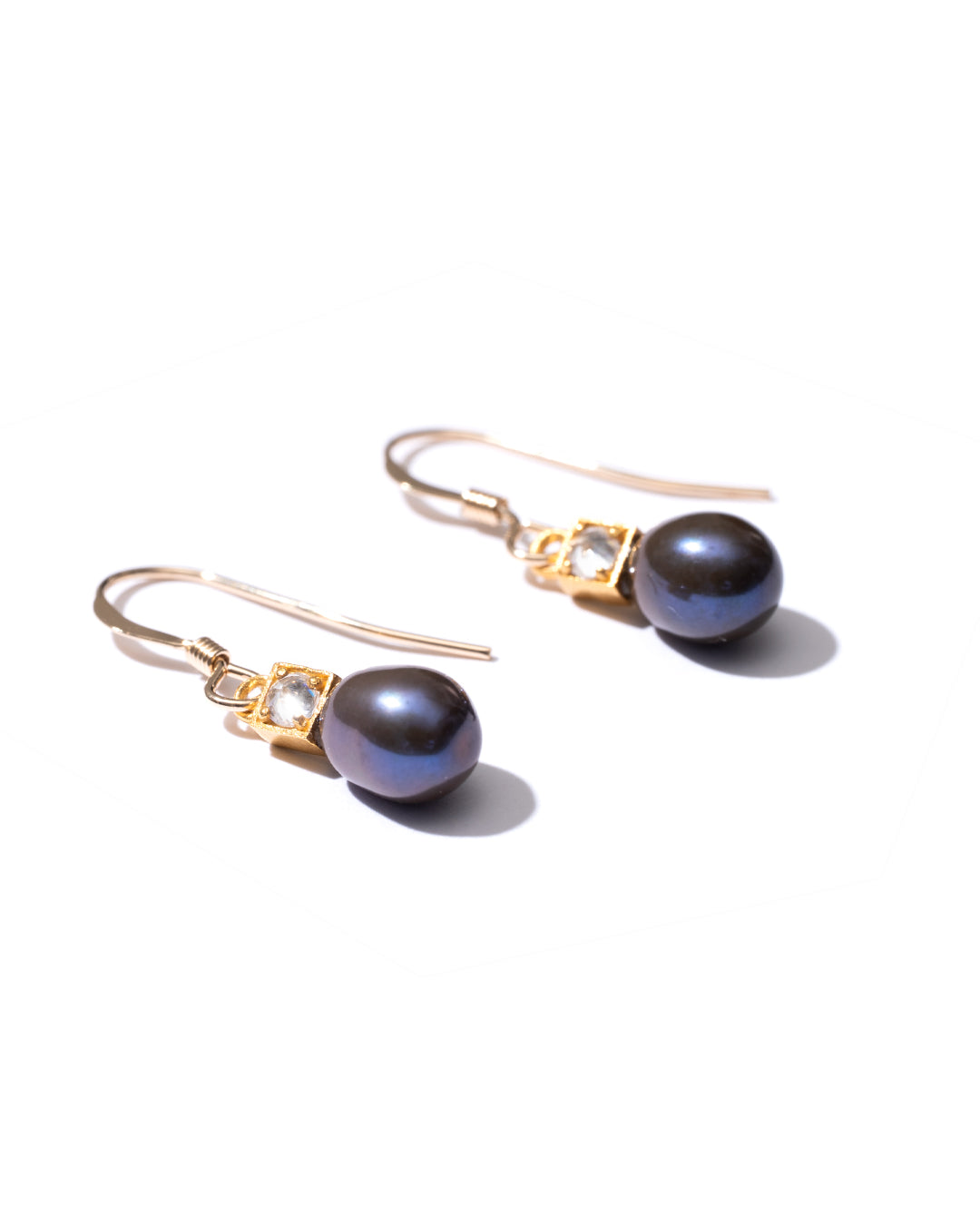 RAW-STONE EARRINGS - Pearl - #132