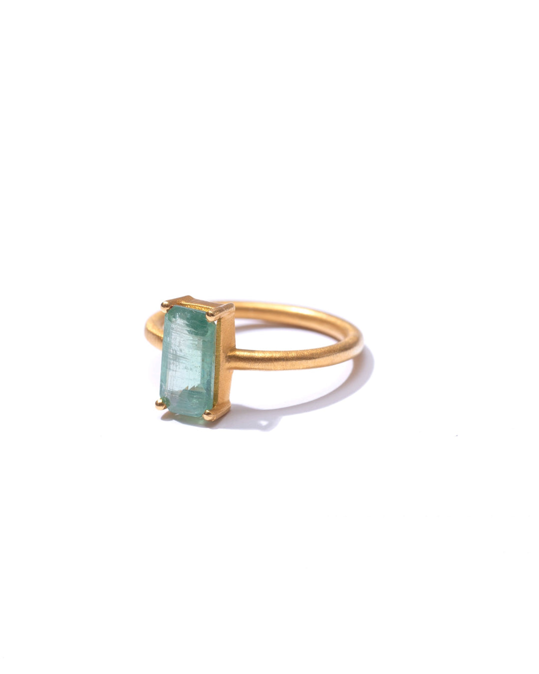 RAW-STONE RING  -  Green Kyanite -  #123