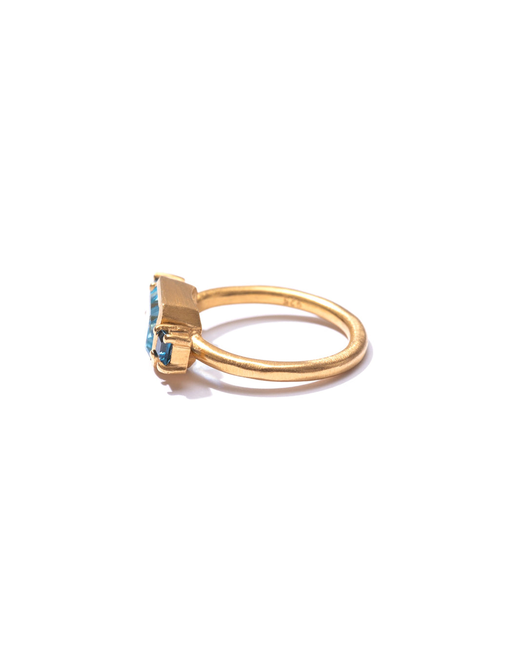 RAW-STONE RING  -  Sky Blue Topaz -  #026