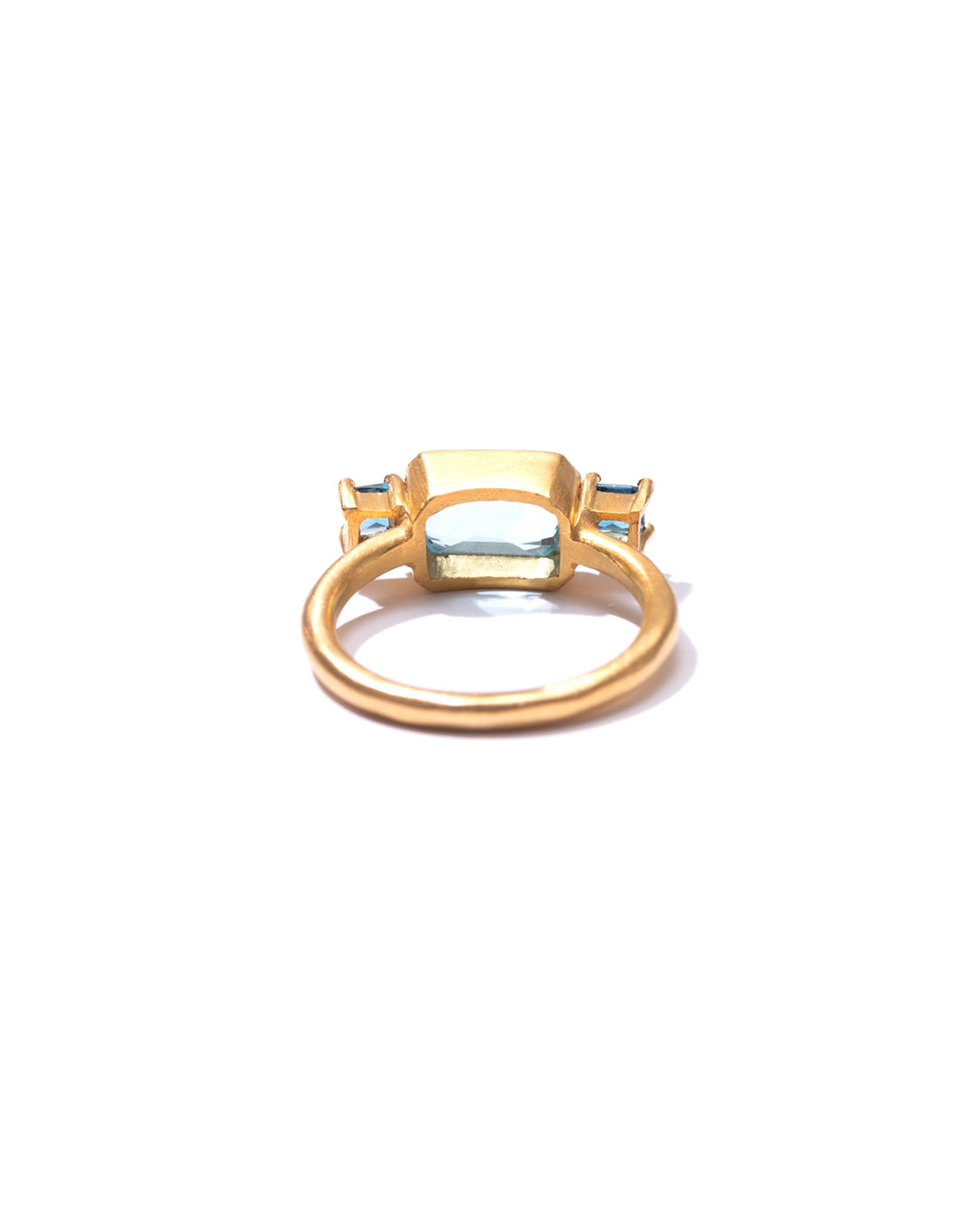 RAW-STONE RING  -  Sky Blue Topaz -  #026