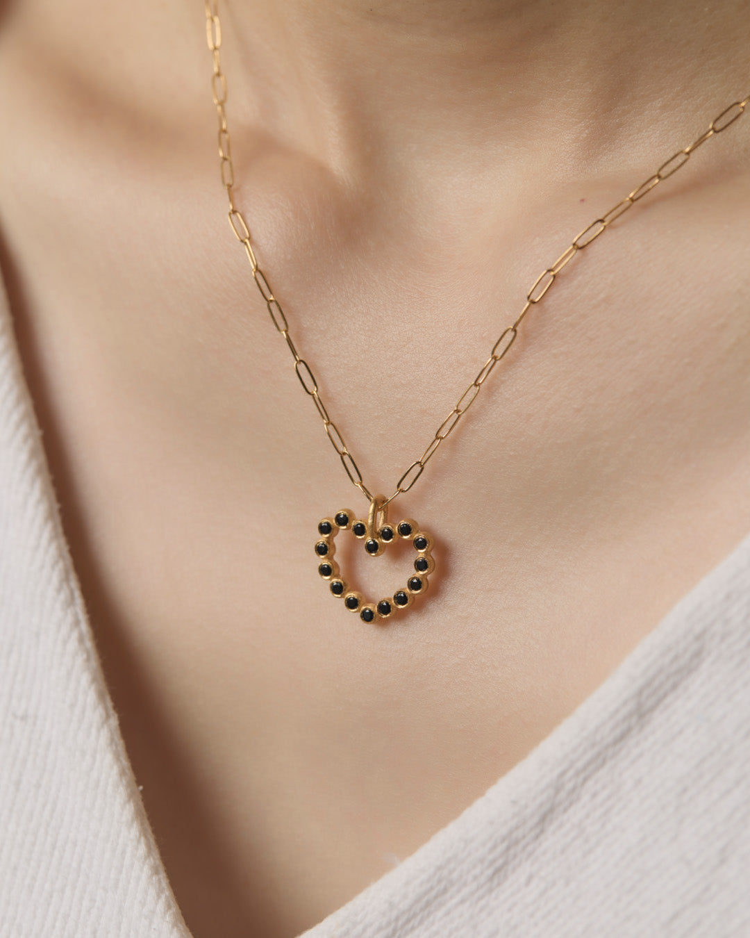 COCO CHARM - Onyx -  #001