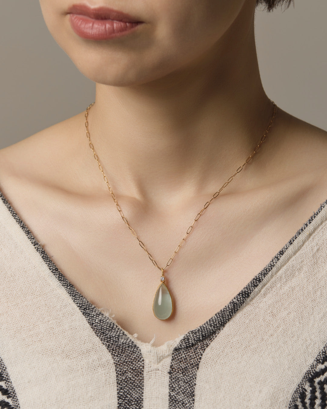 RAW-STONE CHARM  -  Aquamarine -  #w25