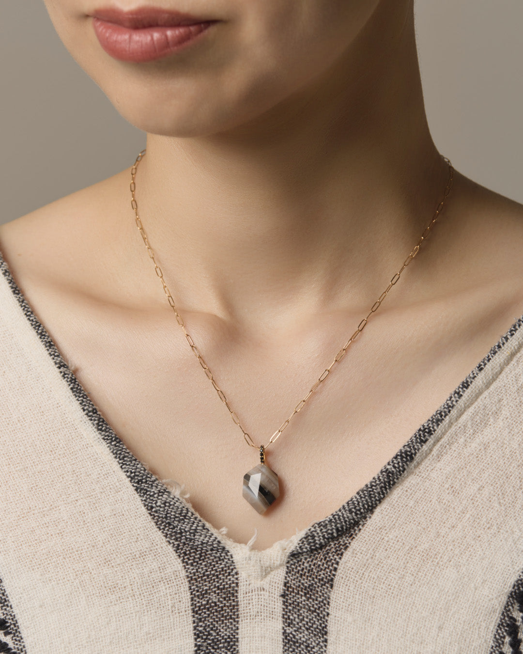 RAW-STONE CHARM - Onyx -  #N015