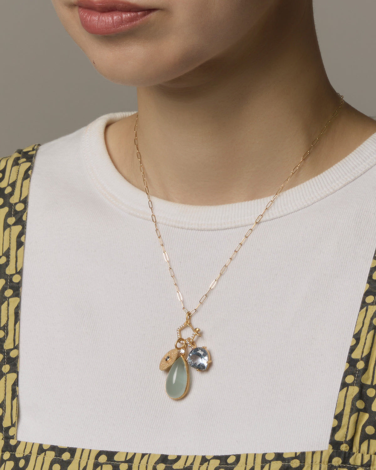 RAW-STONE CHARM  -  Aquamarine -  #w25