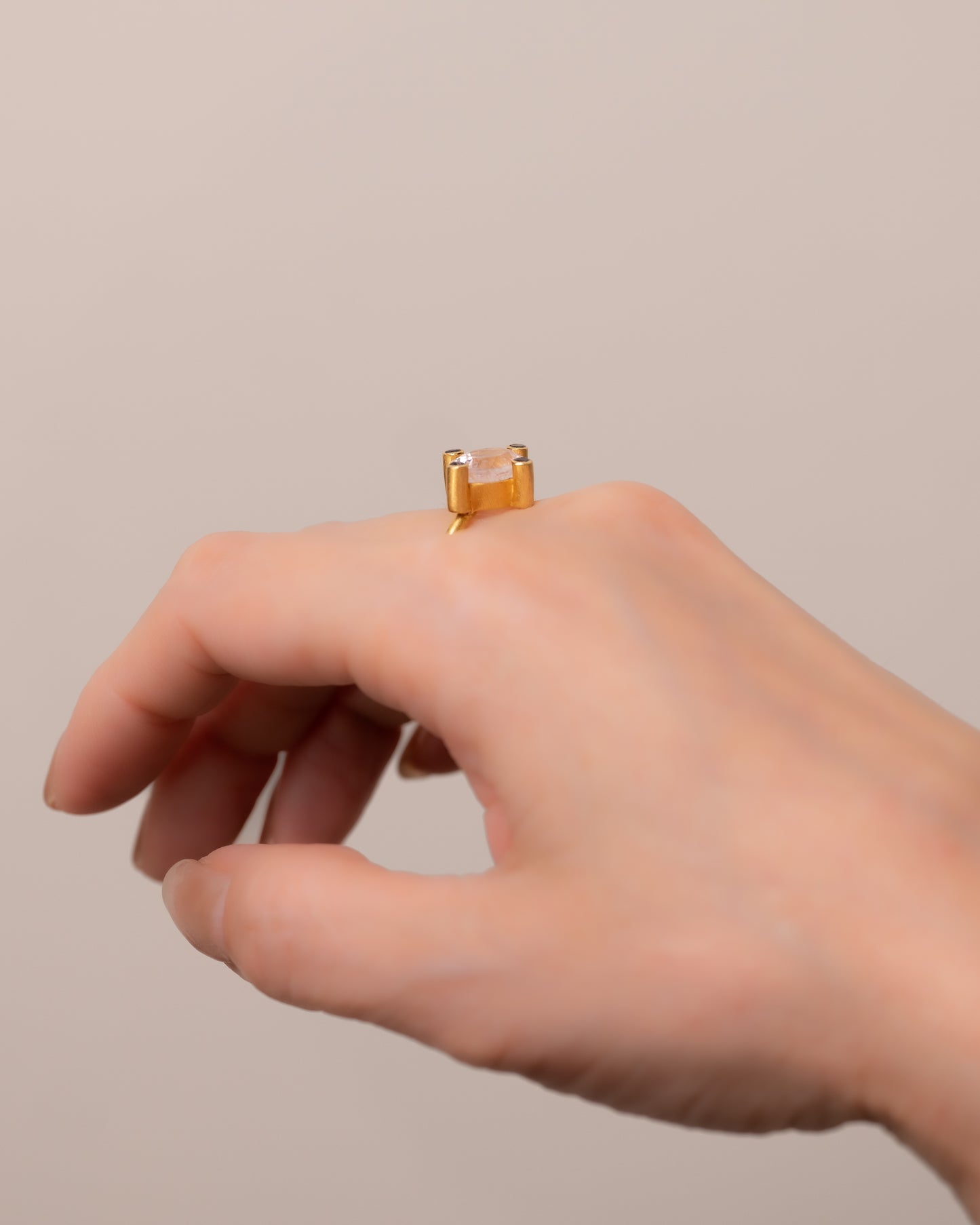 RAW-STONE RING - Morganite -  #978
